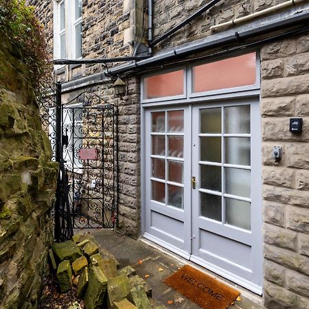 Spacious 3 Bedroom Ground Floor Apartment - 10 Mins From City Centre Leeds  Buitenkant foto